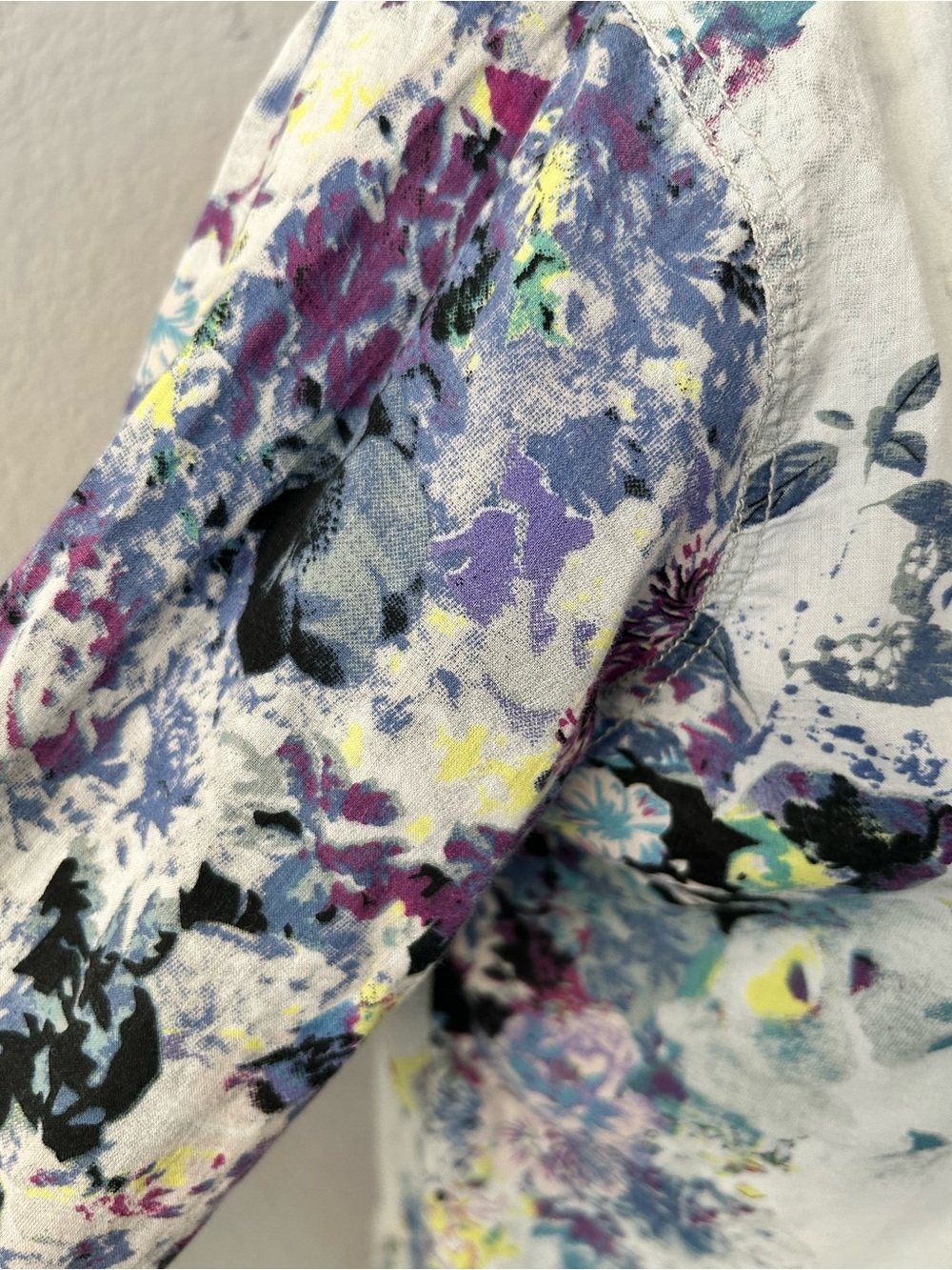 Dex Brand Floral-Sleeve Light Blue Denim Shirt - Picture 4 of 7